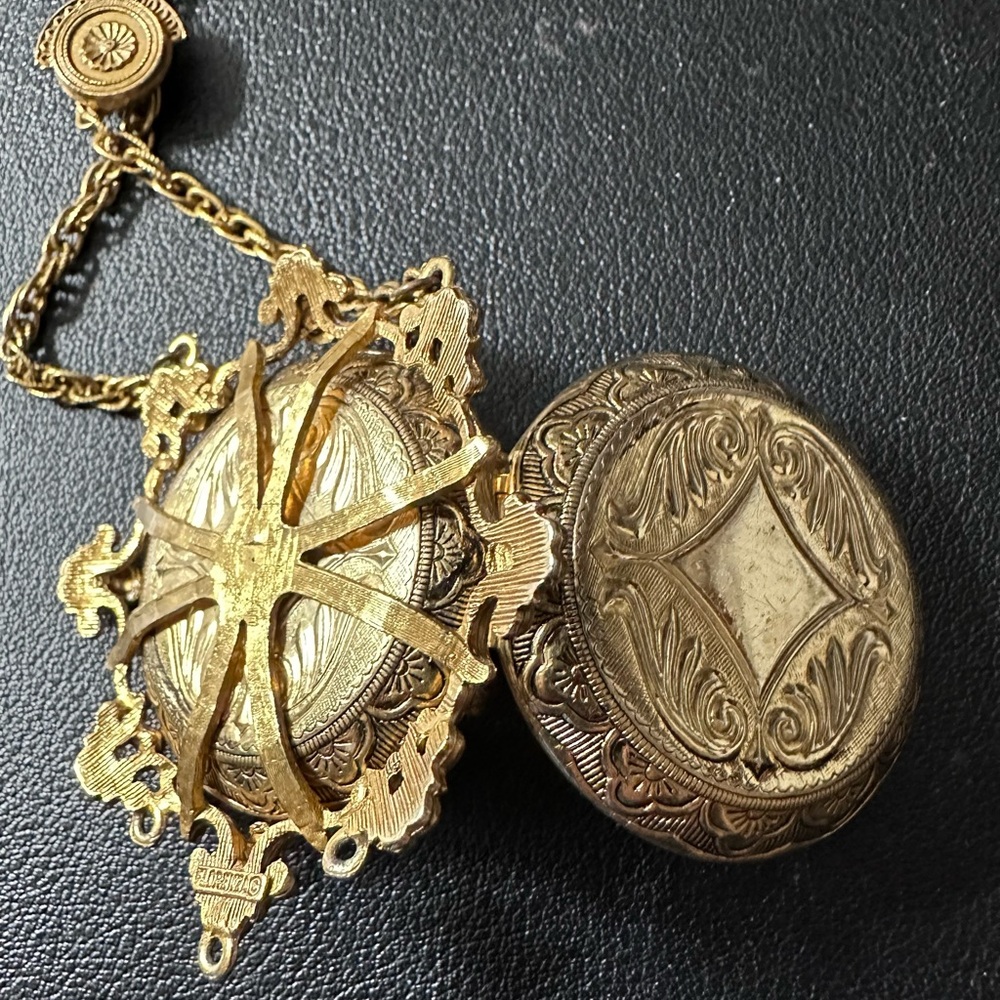 3- FLORENZA Vtge. FILIGREE XL slide LOCKET VICTORIAN REVIVAL SIGNED 24” chain - Picture 11 of 14